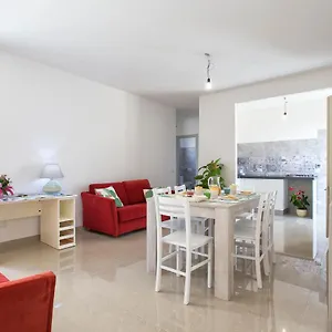 https://il-giardino-fiorito.hotelsalgherosardinia.com